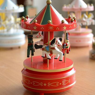 Đồ chơi đu quay bằng gỗ có nhạc