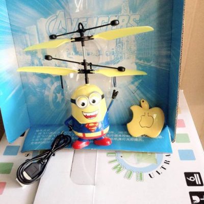 Máy bay minion avengers