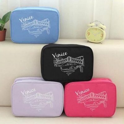 Túi đựng mỹ phẩm treo tường