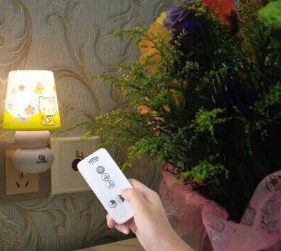 Đèn ngủ có điều khiển