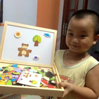 Bảng nam châm ghép hình cho bé