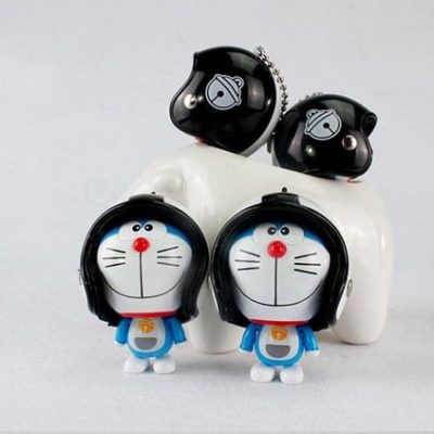 Móc khóa Doremon đội nón bảo hiểm