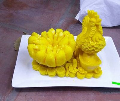 Nến phật thủ gà vàng kim kê