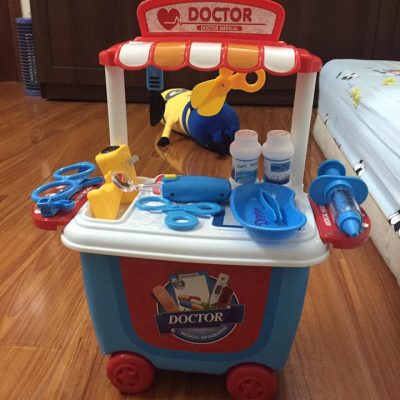 XE ĐẨY ĐỒ CHƠI BÁC SĨ CHO BÉ