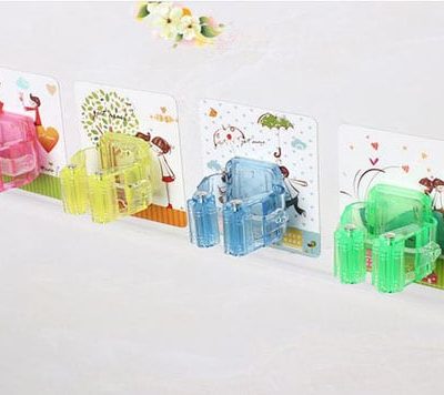 Móc dính treo chổi lau nhà