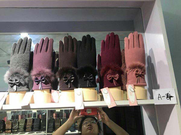 Gang-tay-cam-ung-lot-ni-dep-1