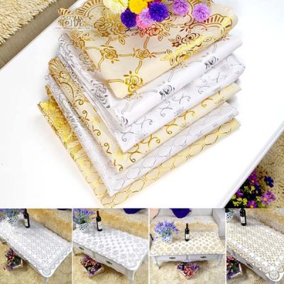 Khăn trải bàn hoa văn nổi sang trọng