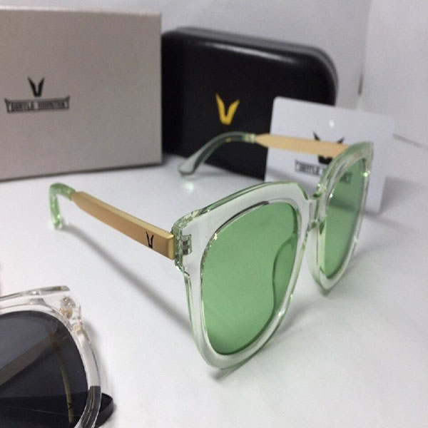 Kinh-xuyen-dem-gong-trong-suot-1