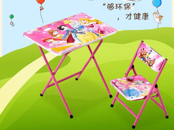 bo-ban-ghe-hoc-tap-gap-gon-cho-be-1