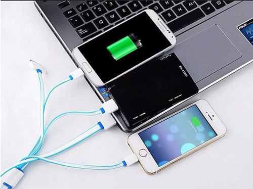 cap-sac-dien-thoai-da-nang-4-cong-4