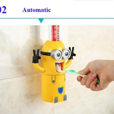 Dụng cụ lấy kem đánh răng minion