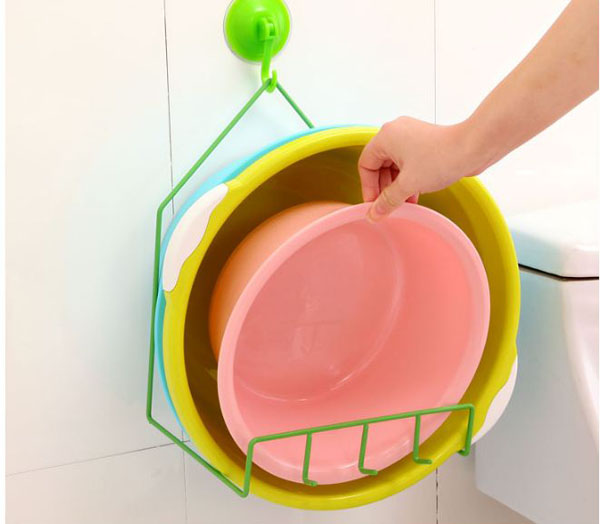 gia-treo-de-chau-hut-chan-khong-2