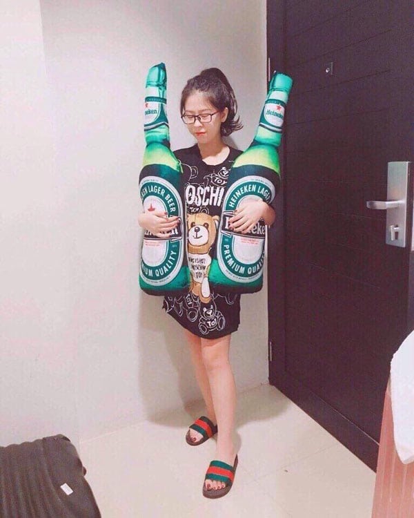 goi-om-hinh-chai-bia-heineken-4