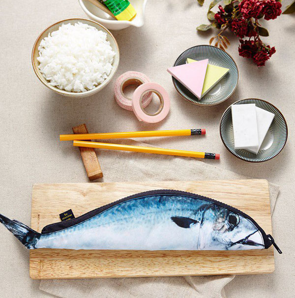 hop-dung-but-hinh-ca-3