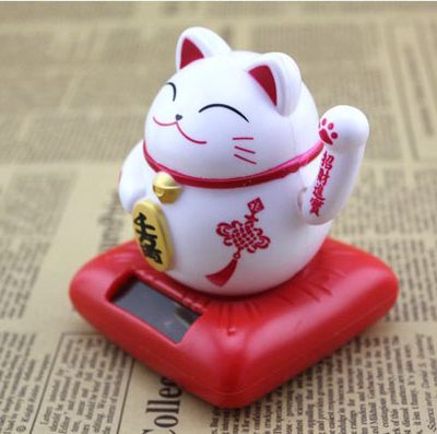 MÈO THẦN TÀI VẪY TAY NĂNG LƯỢNG MẶT TRỜI