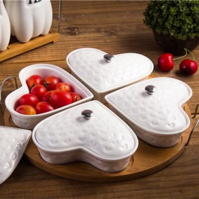 Khay mứt trái tim 4 ngăn