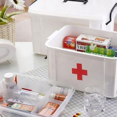Hộp thuốc y tế